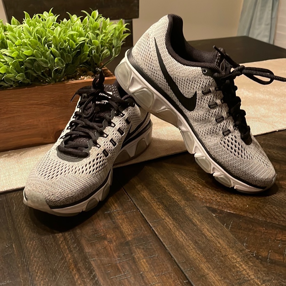 NIKE AIR MAX TAILWIND 8 'OREO'